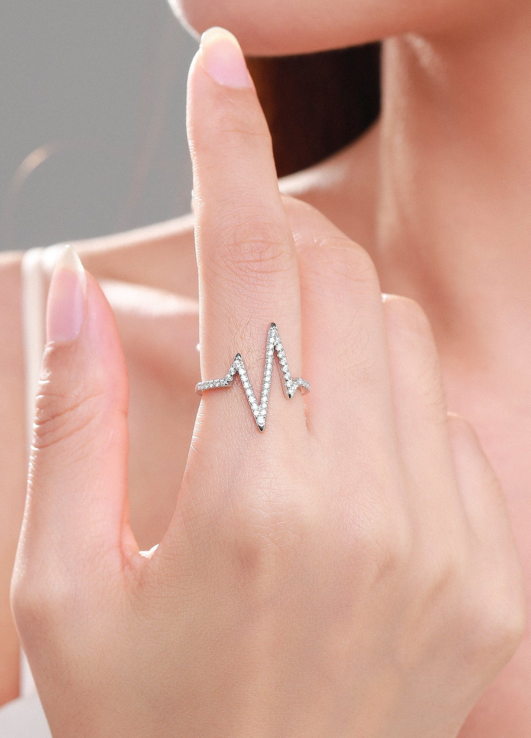 Lissa Heartbeat Ring