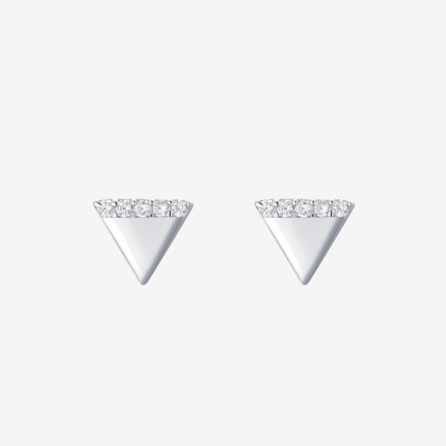 Trea triangular studs