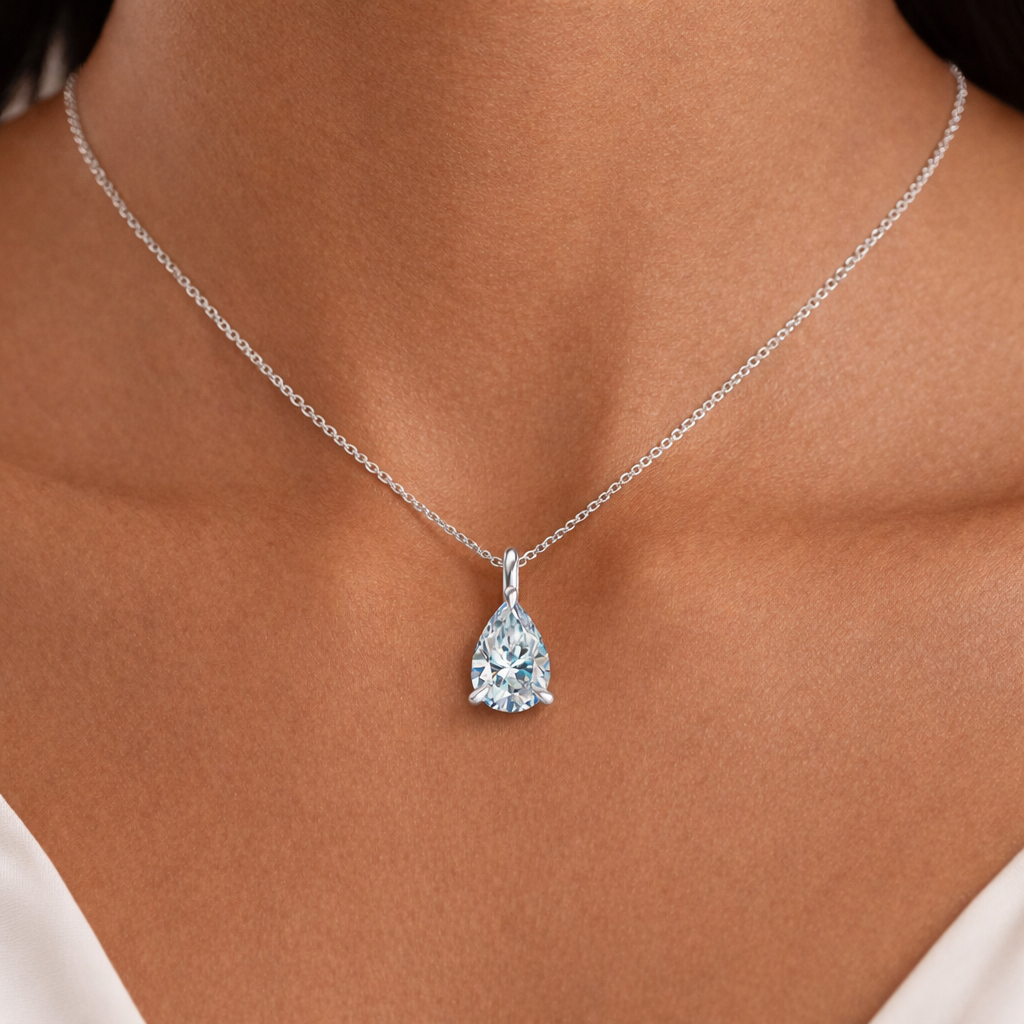 Selen Moissanite Pear-shaped Pendant Necklace