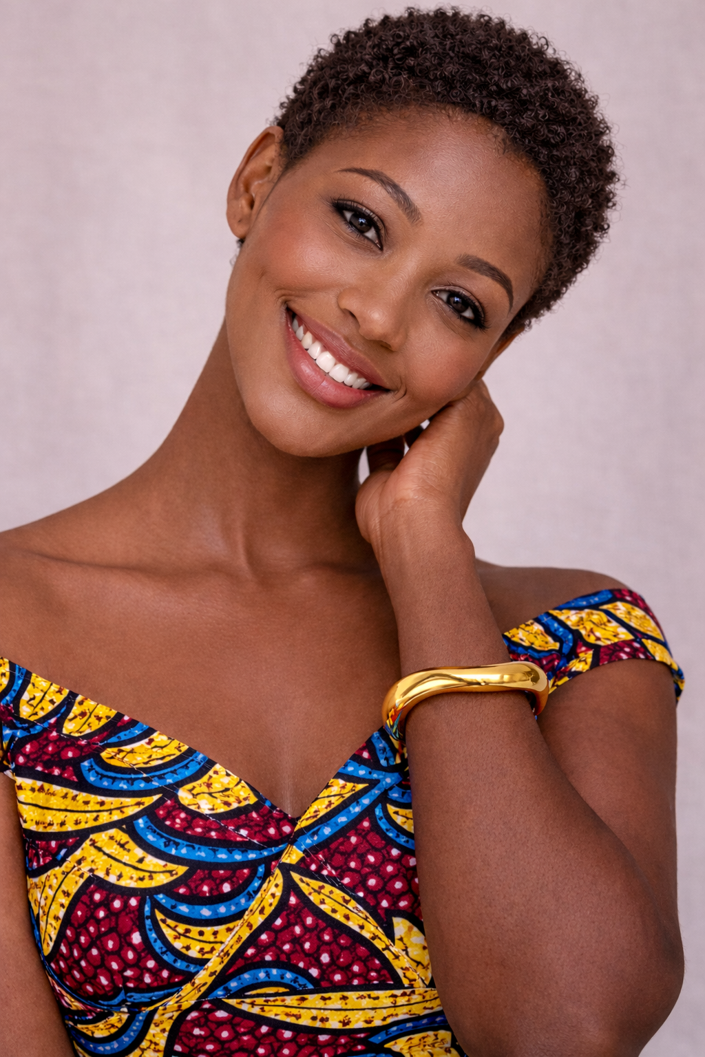 JOET Arna Bangle Bracelet, gold model