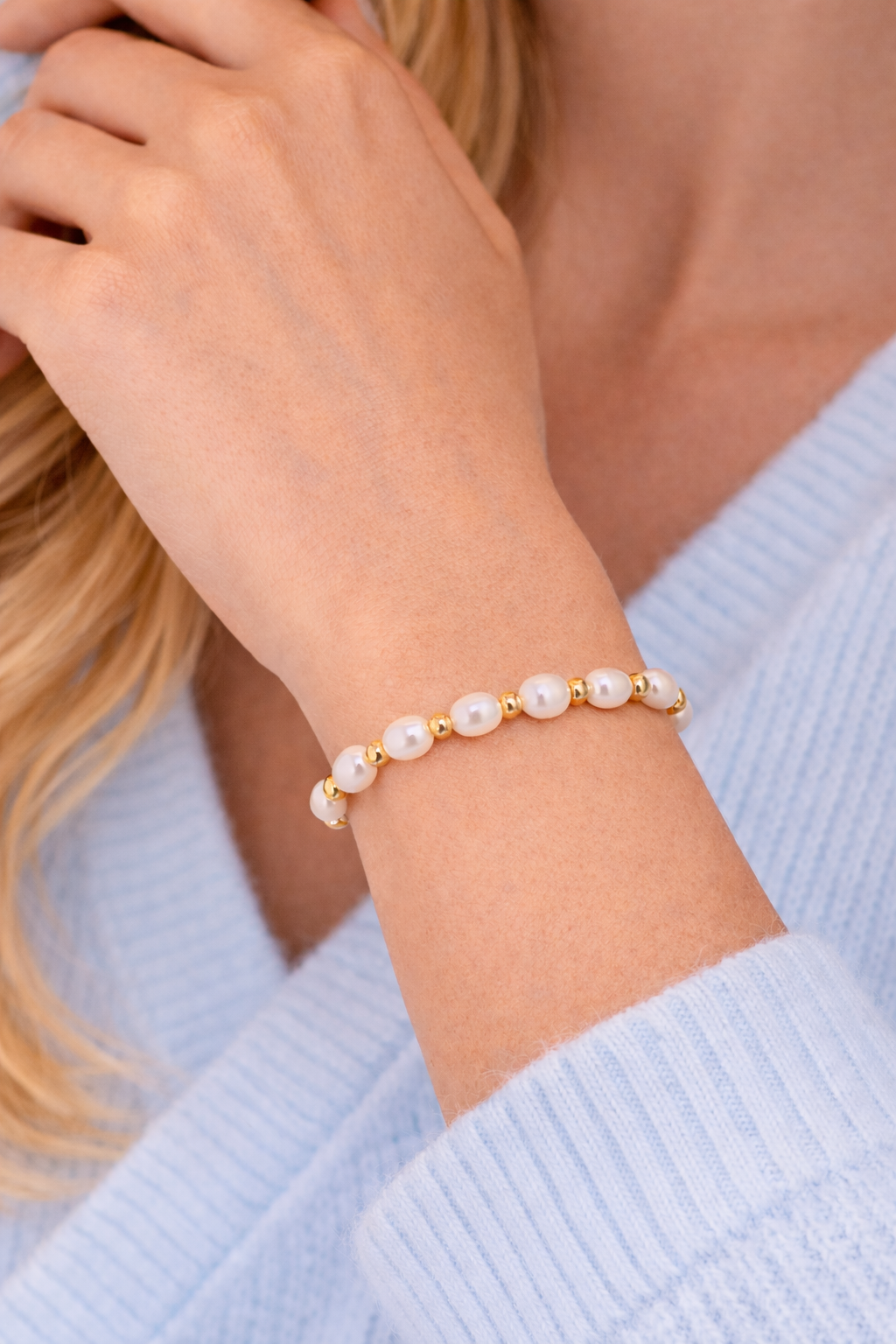 Freshwater pearl bracelet, stainless steel.