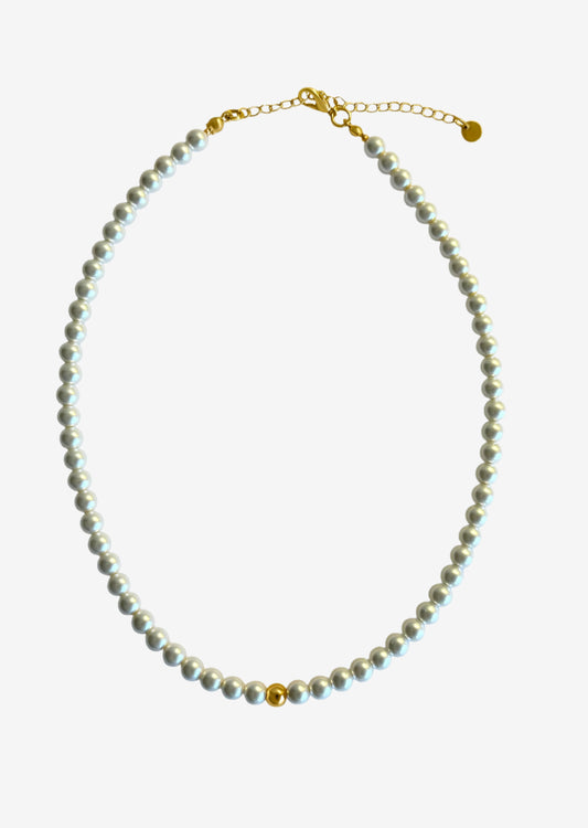 Rosie Glass Pearl Necklace