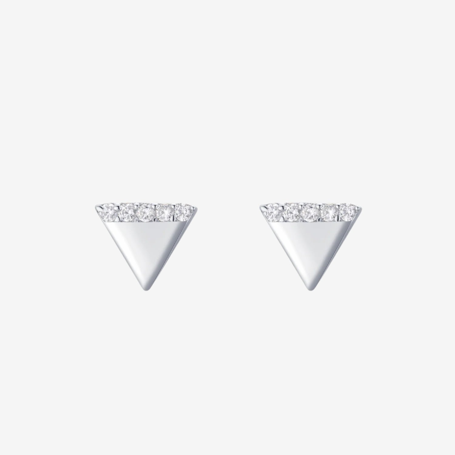 Trea triangular studs